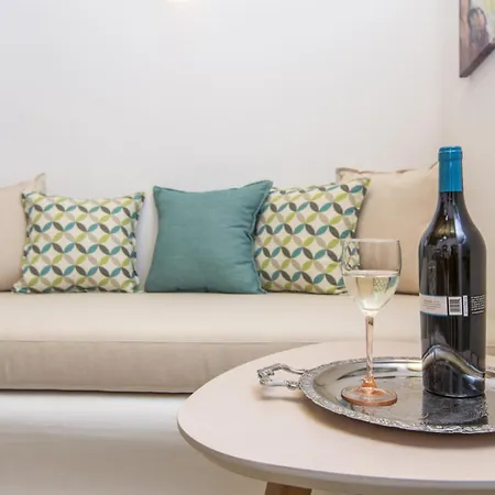 Apartment Ep'avlis Boutique Naxos City