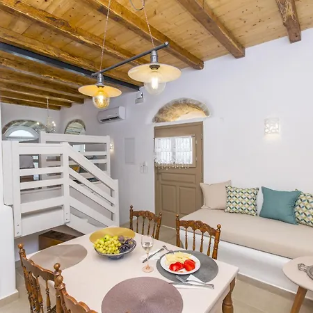 Ep'avlis Boutique Apartment Naxos City